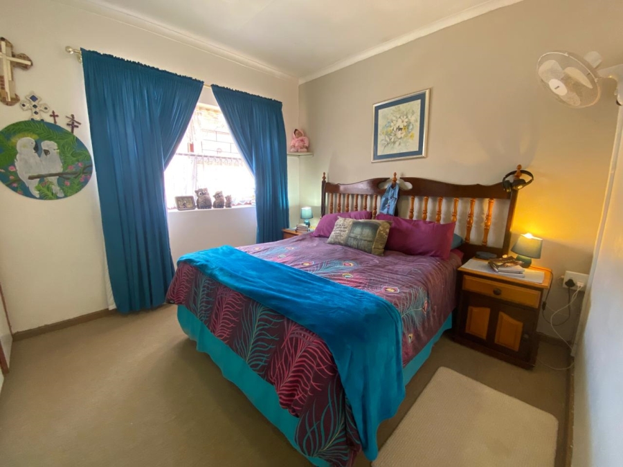 3 Bedroom Property for Sale in Deoville Park Western Cape